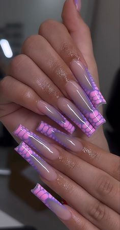 Nails Pics, Purple Toe Nails, Purple And Pink Nails, Acrylic Nail Designs Coffin, Purple Acrylic Nails, Nail Room, Glow Nails