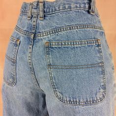 "Sz 29 Faded Glory Workwear Utility Pants Work Wear Jeans Cotton Denim High Waist Jeans 29x30 Made In Mexico Brand: FADED GLORY Fits like 29\" waist, 13.75\" rise, 26.5\" thighs, 40.5\" hips, 30.5\" inseam, 16\" leg opening! Fits a size 29, but check your measurements and compares the measurement with your garment. (see full measurement below) Recommended modern size: 29\" (29x30.5) Material : ✂ Cotton 100% ✂ Zipper ✂ Made In Mexico . ✂ Measurement in inches: All measurements are taken with the Vintage Cargo Jeans With Medium Wash And Pockets, Vintage Cargo Jeans With Pockets In Medium Wash, Vintage High Waist Denim Cargo Jeans, Vintage Denim Blue Cargo Jeans For Spring, Vintage Cargo Jeans In Denim Blue For Spring, Vintage High-waist Denim Cargo Jeans, Vintage Straight Leg Cargo Jeans For Spring, Retro Medium Wash Jeans With Pockets, Vintage Denim Blue Jeans With Pockets