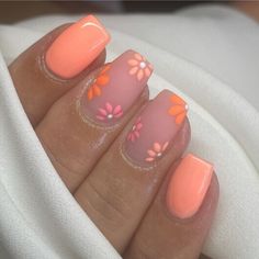 Coral Pink Nails, Coral Nails With Design, Orange Nail, Peach Nails, Simple Gel Nails, Summery Nails, Acrylic Nails Designs