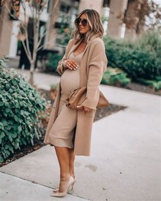 Stylish Pregnancy Outfits Winter. There are any references about Stylish Pregnancy Outfits Winter in here. you can look below. I hope this article about Stylish Pregnancy Outfits Winter can be useful for you. Please remember that this article is for reference purposes only. #stylish #pregnancy #outfits #winter Maternity Classy Outfits, Classy Maternity Style, Brunch Maternity Outfit, Casual Fall Pregnancy Outfits, How To Dress Pregnant, Fancy Pregnancy Outfits, Maternity Outfits Office, Neutral Maternity Outfit, Old Money Maternity Outfits