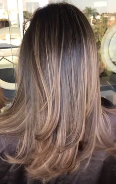 Parting Highlights, Highlights Brown Hair Balayage, Ash Blonde Hair Balayage, Balayage Straight Hair, Balayage Ideas, Short Ombre, Black Hair Balayage, Honey Brown Hair