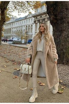 Nyc Winter Outfits, Chique Outfit, Winter Fashion Outfits Casual, Pastel Outfit, Cold Outfits, Mode Inspo, Warm Outfits, Casual Winter Outfits, 가을 패션