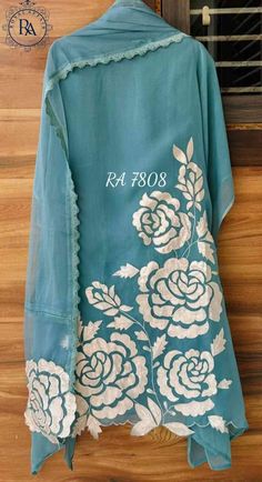 Fabric Painting Neck Designs, Painting Ideas On Kurtis, Fabric Painting Ideas On Kurtis, Hand Painted Suits Designs, Aplic Work Design Kurti, Fabric Painting Designs For Kurtis, Handpainted Suits, Aplic Work, Kurti Designs Latest