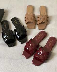 Hermes Slippers, Elegant Shoes Heels, Kaftan Designs, Crazy Rich, Fashion Bottoms, Melissa Shoes, Women Slippers, Flats Sandals