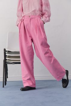 Introducing our corduroy pants, tailored with a straight cut and pleats, featuring a flattering length and two welt pockets at the back for a refined touch. 100% Cotton. Pink Masculine Outfit, Pink Corduroy Pants, Masculine Outfits, Pants Tailored, Kids Garments, Pink Corduroy, Knit Bottom, Active Wear Leggings, Sweaters Knitwear