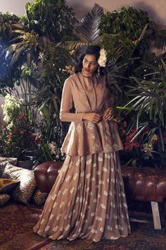 Editor's Note Featuring a beige paisley print embroidered jacket layered over a front potli buttons anarkali and an embellished belt design with sequins, pearls, pitta dabka. Neck: High Neck Sl... Anarkali Jacket, Bhumika Sharma, Ethnic Beauty, Designer Anarkali Suits, Happy Dresses, Embroidered Anarkali, Ruffle Gown, Mini Sandwiches, Desi Wear