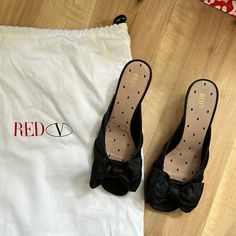 Brand New Red Valentino Bow Sandals Open Toe Heels Black Never Used Come With Dust Bag Red Sole Slip-on Party Sandals, Chic Sandals With Red Sole And Open Heel, Party Slip-on Sandals With Red Sole, Party Sandals With Red Sole Slip-on, Red Slip-on Sandals For Evening, Party Sandals With Red Sole, Black Sandals With Red Sole And Open Toe, Black Open Toe Sandals With Red Sole, Evening Sandals With Red Sole And Flat Heel