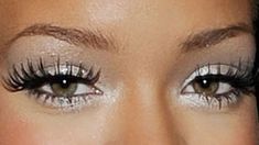 gorgeous eye makeup Face Ideas, Makeup Favorites, Silver Eyeshadow, White Eyeshadow, Metallic Eyeshadow, Beauty Make-up, Beautiful Lashes, Affordable Makeup, White Eyes