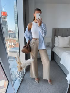 Sloane Tailored Pant, Look Working Girl, Internship Outfit, Conference Outfit, Look Hippie Chic, Work Outfit Office, Business Professional Outfits