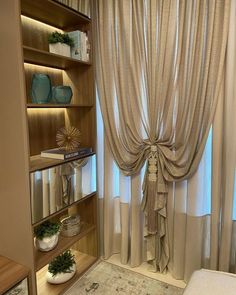 modern aesthetic curtain decor ideas Curtain Decor Ideas, Modern Curtain Design, Velvet Curtains Bedroom, Window Curtain Designs, Design Decor Ideas, Drawing Room Decor, Outdoor Entrance