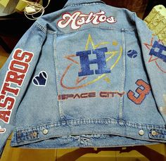 Astros Jean Jacket, Houston Astros Outfit, Denim Jacket Diy Paint, Custom Team Shirts, Jean Jacket Diy, Diy Denim Jacket