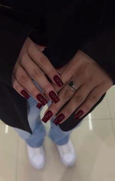 Nail Inspo 2024 Winter, Punk Nail Ideas, Deep Berry Nails, Red Nails Inspiration Art Designs, Nail Winter 2024 Trends, Simple Nails For Winter, Wintertime Nails, Square Nail Inspo 2024, Square Nails Colors