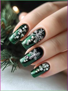 Transform your manicure into a winter wonderland with stunning green Christmas nails! Explore 28 enchanting designs that capture the essence of the season. From glittering emerald to charming holly-inspired art, theres a style for every celebration. Let your nails be a festive accessory that spreads joy with every graceful gesture! Green Christmas Nail Ideas, Green Christmas Nail, Green Christmas Nails, Cobalt Blue Nails, Foil Nail Designs, Plaid Nail Designs, Christmas Nail Colors, Holiday Manicure, Christmas Nail Art Ideas