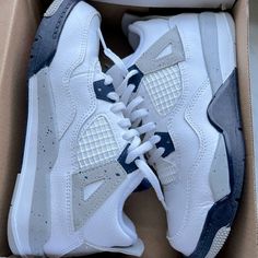 Jordan 4 Retro Basketball Sneakers In Excellent Preowned Condition. Verified And Purchased New From Flight Club, Hardly Worn! Original Box. Handsome Blue/White/Gray Jordan 4 Midnight Navy Blue, Nike Jordan 4, Retro Basketball, Flight Club, Jayson Tatum, Jordan 4 Retro, Basketball Sneakers, Kids Jordans, Midnight Navy