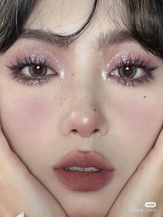 Prom Korean Makeup, Enchanted Makeup Looks For Prom, Birthday Makeup Asian, Alternative Prom Makeup, Debut Make Up Look, Maquillaje Korean Style, Simple Birthday Makeup Look, Kpop Makeup Female, Fairy Wedding Makeup