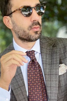 This exquisite handmade madder silk tie has a soft dull finish and classic medallion print. 100% Made in Como, Italy. Standard Length: Approx. 3.25" x 58.5". A classic tie width and length that is perfect for most men up to 6'2". 100% Madder Schappe Silk Saglione: Experience the luxurious buttery feel of Schappe silk, also known as ethical silk, crafted from cocoons that the silk moth broke naturally. Our heavy-weight 32-momme silk is first dyed, then printed, and finished with madder, making it Silk Mark Certified Ties For Business, Classic Silk Mark Certified Ties, Silk Moth, Medallion Print, Luxury Ties, Tie For Men, Como Italy, Man Up, Printed Silk