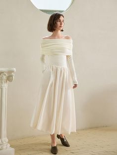 Composition : ACRYLIC 40% POLYESTER 35% NYLON 20% WOOL 5%Country of Origin : CHINA Beige Midi Dress For Fall Evening, Cream Winter Evening Dress, Cream Evening Dress For Winter, Pleated Knit, Heading Fonts, Cold Shoulder Styles, Grid Style, Courthouse Wedding, Solid Color Dress