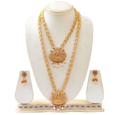 Maroon Colour, Pearl Necklace Set, South Indian Jewelry, Necklace Sets, Plate Necklace, Cz Jewelry, Kundan Jewellery, Temple Jewellery, Maroon Color