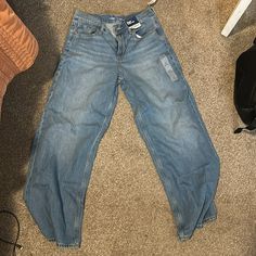 Brand New With Tags Baggy Wide Leg Jeans From Old Navy, Medium Blue Wash With No Distressing. Baggy Wide Leg Jeans, 90s Baggy, Old Navy Jeans, Navy Jeans, Jeans Color, Baggy Jeans, Colored Jeans, Medium Blue, Wide Leg Jeans