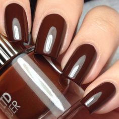 Wedding Nail Polish, Natural Looking Nails, Pedi Ideas, Brown Nail Polish, Brown Nail, Makijaż Smokey Eye, Makeup Guide, Nail Envy, Honey Brown