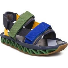 ベルンハルト×カンペール Camper Sandals, Bernhard Willhelm, Jeans Outfit For Work, Shower Sandals, Giuseppe Zanotti Heels, Camper Makeover, Camper Shoes, Fashionable Snow Boots, Plastic Shoes