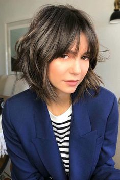 25 Trendy Aesthetic Shaggy Haircuts for Women: Your Ultimate Style Guide | The Best Stylish 25 Shaggy Haircuts for Women (Detailed Gallery) Modern Shag Haircut, Long Bobs, Balayage Bob, Short Shag Haircuts, Short Shag Hairstyles, Bob Hairstyles With Bangs, Layered Bob Hairstyles, Fishtail Braid, Shag Hairstyles