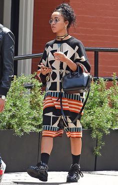 Low-key: FKA twigs was spotted running errands in New York on Wednesday in a casual, colou... Eclectic Style Fashion Black Women, Afro Street Style, Afropunk Outfits, Afropunk Style, Fka Twigs, Fashion 90s