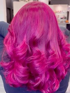 All Pink Hair Ideas, Magenta Hair Dye Ideas, Fuchsia Pink Hair, Bright Magenta Hair, Fuschia Pink Hair, Dark Fuschia Hair, Magenta Hair Color On Black Women, Fuschia Hair Magenta, Pink Magenta Hair