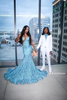 Prom Dates Couples, Prom Couples Outfits, Prom Dates, Prom Couples, Light Blue Prom Dress, Sparkly Prom Dresses