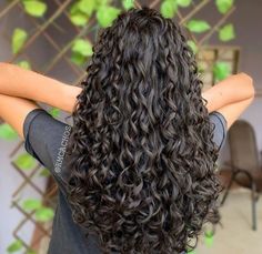 Long Curly Haircuts, Preppy Hairstyles, Curly Hair Beauty, Crimped Hair, Hairdos For Curly Hair, Curly Hair Inspiration, Curly Hair Cuts