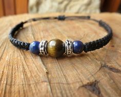 Funky Bracelet, Jewels Diy, Bracelet Macrame, Boheme Chic, Lapis Lazuli Bracelet, Simple Diamonds, Micro Macramé, Yoga Bracelet