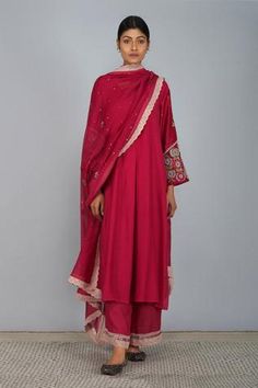 Shop for Devyani Mehrotra Pink Viscose Muslin Embroidered Kurta Set for Women Online at Aza Fashions Red Kurta, Rani Pink, Flared Sleeves Top, Summer Romance, Smart Outfit, Designer Sarees Online, Designer Scarves, Indian Fashion Designers, Stylish Dress Designs