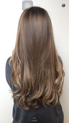 Light Brown Subtle Balayage, Subtle Babylights, Light Medium Brown Hair, Subtle Balayage Brunette, Natural Light Brown Hair, Rambut Brunette, Subtle Balayage, Brown Hair Inspo, Hair Color Light Brown