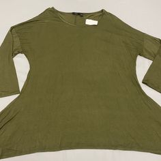 **Brand New With Tags** Rdi From Nordstrom Rack Size:3x Color:Olive Green Texture:Soft, Stretchy Widens Towards The Bottom **No Trades Or Modeling At This Time. Offers Welcome! Exact Measurements Of Length And Width Displayed In Pictures** 216 Oversized Green Tops With 3/4 Sleeves, Green Casual Long Sleeve Top For Spring, Casual Green Long Sleeve Top For Spring, Green Half Sleeve Tops For Fall, Green Stretch Top With 3/4 Sleeves, Green 3/4 Sleeve Blouse For Fall, Olive Long Sleeve Tops For Summer, Olive Long Sleeve Summer Tops, Green Texture