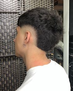 Haircut For Men Burst Fade, Mohawk Men’s Cut, Low Taper Burst Fade, Burst Fade Straight Hair Men, Burst Fade Haircut Straight Hair, Low Fade Mohawk, Burst Fade Straight Hair, Low Burst Fade