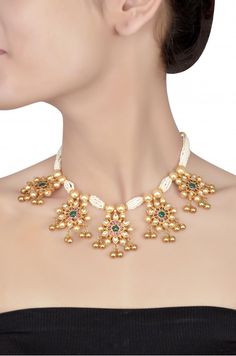 Amrapali Jewellery | Necklace ONLINE & MULTI-CITY Amrapali Jewellery, Gold Factory, Bridal Jewelery, Bridal Jewels, Handcrafted Silver Jewelry, Silver Jewelry Necklace, Jewellery Necklace, Gold Jewelry Necklace, Jewelry Design Earrings