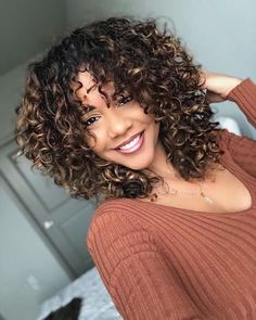 Curly Highlights Black Hair, Ombre Balayage Hair, Curly Highlights, Curly Hair Style, Highlights Curly, Balayage Hair Color, Highlights Curly Hair, Quiff Hairstyles, Curly Hair Photos