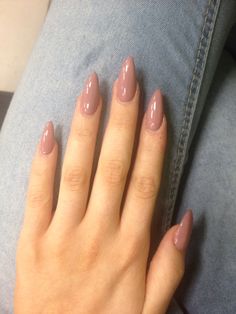 Stileto, palo de rosa, rosa beige Nails Plain, Nails Videos, Acrylic Pink, Nail Polish Colors, Gorgeous Nails, Acrylic Nail Designs