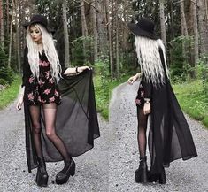 Hey guys! Check this out! Pretty cool ain't it? Follow me and my boards if you love me <3 Just kidding :P I know you guys love me anyways!! Gothic Hippie, Strega Fashion, Blair Witch Project, Blair Witch, Tokyo Street Fashion, Gothic Witch, Witch Fashion