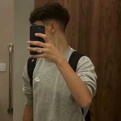 Low Fade Haircut Men's, Taper Fade Short Hair, Fade Haircut Curly Hair, Mid Fade Haircut, Low Taper Fade Haircut, Fade Haircut Styles, Short Hair For Boys, Haircut Selfie, Photo Hijab