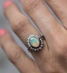 Australian Oval Opal and Diamond Ring Set Opal Diamond Engagement Ring, Most Beautiful Rings, White Gold Promise Ring, Opal And Diamond Ring, Blue Diamond Engagement Ring, Rings Inspiration, Prong Engagement Rings, Pendants Diamond, Vintage Diamond Ring