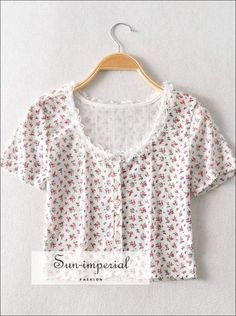 Sun-Imperial Material:COTTON Sleeve Length(cm):Short Sleeve Style:REGULAR Fabric Type:Knitted Pattern Type:Print sun-imperialJK2005301 Clothing Length:Short Decoration:Lace Style:Casual Collar:O-Neck Size Table S : Shoulder 34cm(13.4") Bust 74-84cm(29.1"-33.1") Sleeve 15cm(5.9") Length 40cm(15.7") M : Shoulder 35cm(13.8") Bust 78-88cm(30.7"-34.6") Sleeve 16cm(6.3") Length 41cm(16.1")L : Shoulder 36cm(14.2") Bust 82-92cm(32.3"-36.2") Sleeve 17cm(6.7") Length 42cm(16.5")XL : Shoulder 37cm(14.6") B Imperial Fashion, Table S, High Street Fashion, Crop T Shirt, Lace Neckline, Lace Fashion, High Fashion Street Style, Crop Tshirt, Knit Patterns