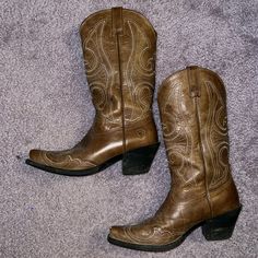 Cowgirl Boots Purchased In Kentucky. Brown And Turquoise Detail. Size 7b. Like New. Kentucky Brown, Ariat Women, Brown And Turquoise, Ariat Shoes, Cowgirl Boots, Western Boots, Shoes Heels Boots, Kentucky, Shoes Women Heels