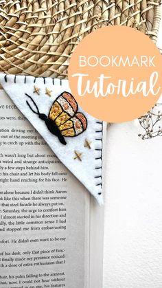 a bookmark with an image of a cat on it and the title, bookmark tutorial