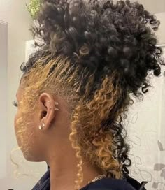 Peekaboo Hair Colors, Hairdos For Curly Hair, Natural Curls Hairstyles