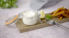 Mayonnaise - OGGS® Aquafaba Mayonnaise, Aquafaba Recipes, Egg Alternatives, Vegan Mayonnaise, Garlic Aioli, Substitute For Egg, Vegan Alternatives, Hand Blender, White Wine Vinegar