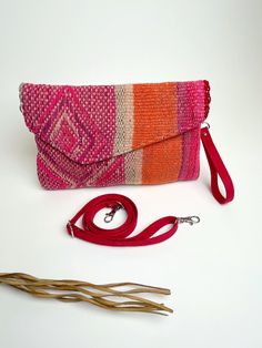 This versatile bag is the perfect accessory that combines style and functionality. It's a two-in-one combo that can carry your essentials as wristlet or a crossbody. It features a detachable wristlet strap, and a detachable, adjustable crossbody strap made of loomed Andean ribbon.  The Andina Clutch is made of upcycled wool blankets originally loomed in the Andes highlands, and each one of them are a unique piece handcrafted by our artisan female indigenous artisans.  *Handmade Purse *Measuremen Handmade Wristlet, Boho Clutch, Ethnic Bag, Wool Blankets, Handmade Purse, Clutches For Women, Purse Gift, Vintage Clutch, Handmade Purses