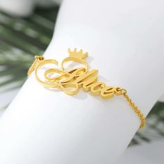 Lets make our lives more beautiful with custom/personalized items. This can bring you a lot of joy when you see your name or your loved once name on the item. Having your personal touch on a piece of Jewelry really makes a difference. Item:- Crown Name Bracelet Metal:- Stainless Steel Finished:- Platinum-Rose Gold-Gold Bracelet Size:- 19 or 12 CM Please put your Name On Personalization Box. Like This- Abdul Processing and shipping: 2-3 weeks is processing times and once shipped it takes 7-19 day Bracelet Name, Bracelet For Girls, Custom Crown, Customised Bracelets, Bracelet Initial, Platinum Rose Gold, Bracelet Minimalist, Gold Armband, Personalized Bracelet