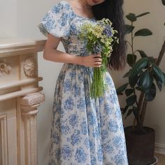 青墨の花模様レトロワンピース Fitted A-line Vintage Dress With Floral Print, Square Neck Ditsy Floral Dress For Garden Party, Floral Print Puff Sleeve Maxi Dress For Garden Party, Floral Cotton Midi Dress With Ruffles, Summer Floral Print Vintage Dress With Puff Sleeves, Vintage Floral Print Square Neck Midi Dress, Summer Vintage Dress With Floral Print And Puff Sleeves, Vintage Floral Print Midi Dress With Square Neck, Summer Floral Vintage Dress With Puff Sleeves