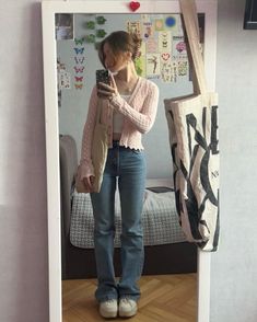 Put Together Fall Outfits, Nice Classy Outfits, Dreamy Outfits Aesthetic Vintage, Sweet Aesthetic Outfits, Coquette Everyday Outfit, Vintage Girly Outfits, Coquette Outfit Casual, Soft Boho Aesthetic Outfits, Coquette Outfit Inspo Winter